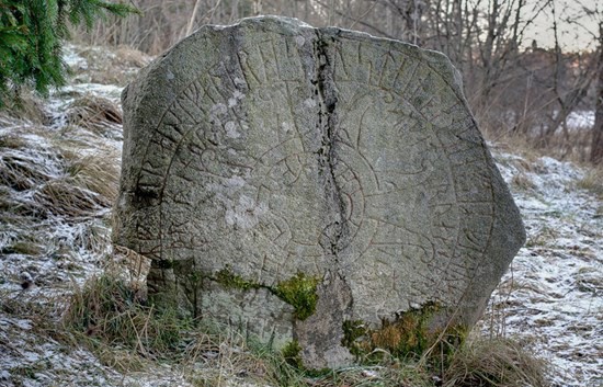 рунические камни викингов